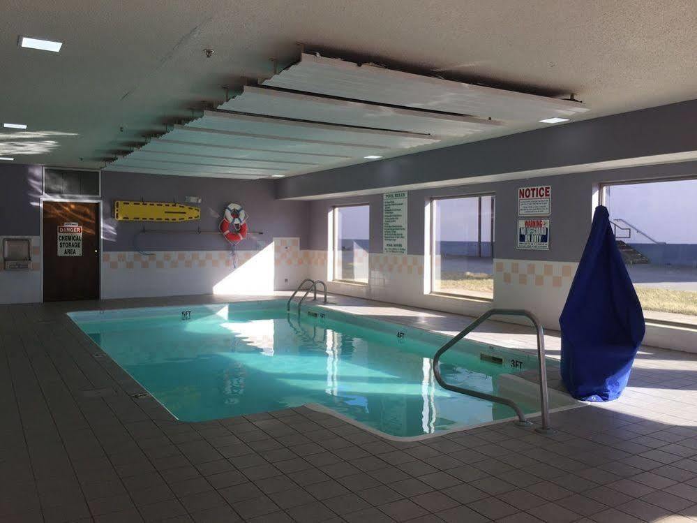 Super 8 by Wyndham Kokomo Eksteriør billede